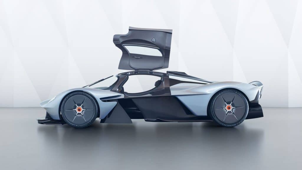 Aston Martin Valkyrie coté porte