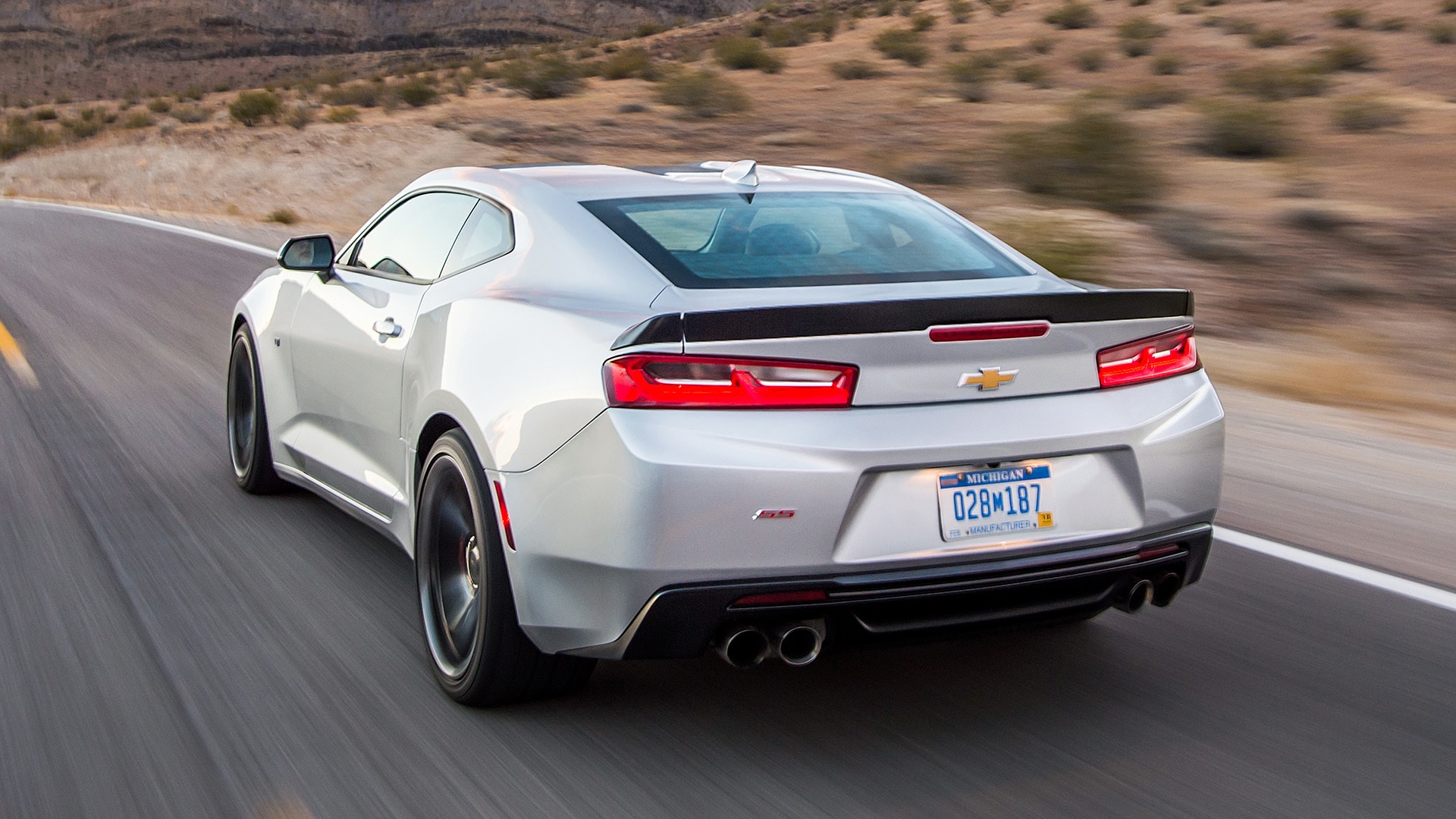 La Chevrolet Camaro V8 est trop cher. Vers une Camaro 2.0