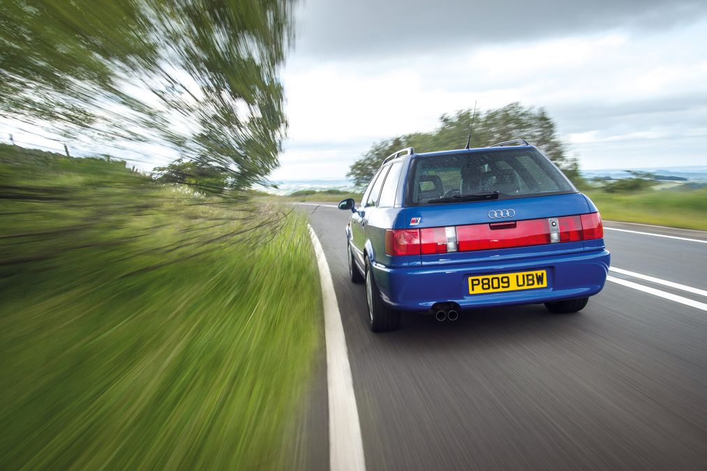 Audi RS2