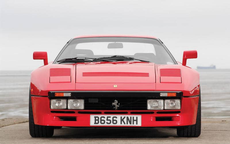 Ferrari 288 GTO (1984) - Moteur central arrière