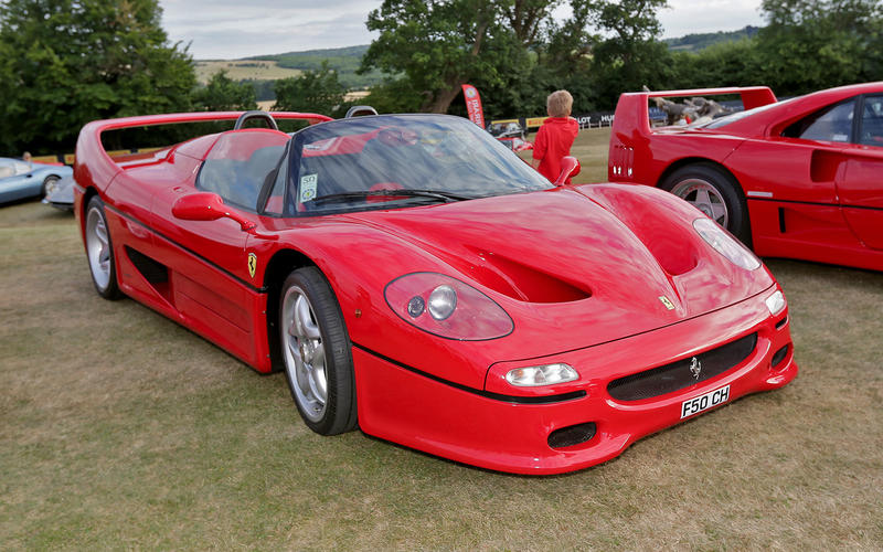 Ferrari F50 (1995) - Moteur central arrière