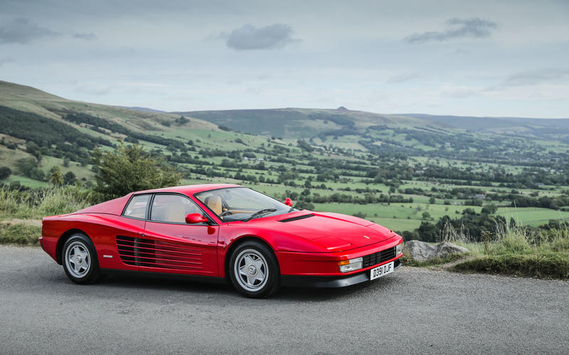 Ferrari Testarossa (1984) - Moteur central arrière