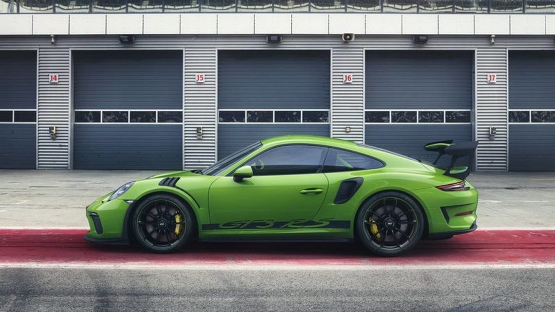 La nouvelle Porsche 911 GT3 RS de profil