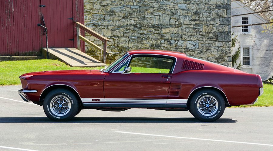 Mustang GT350 1964 - top 10 voitures innovantes