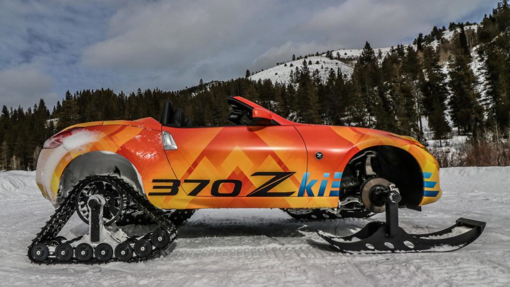 Nissan 370Zki snowmobile 6