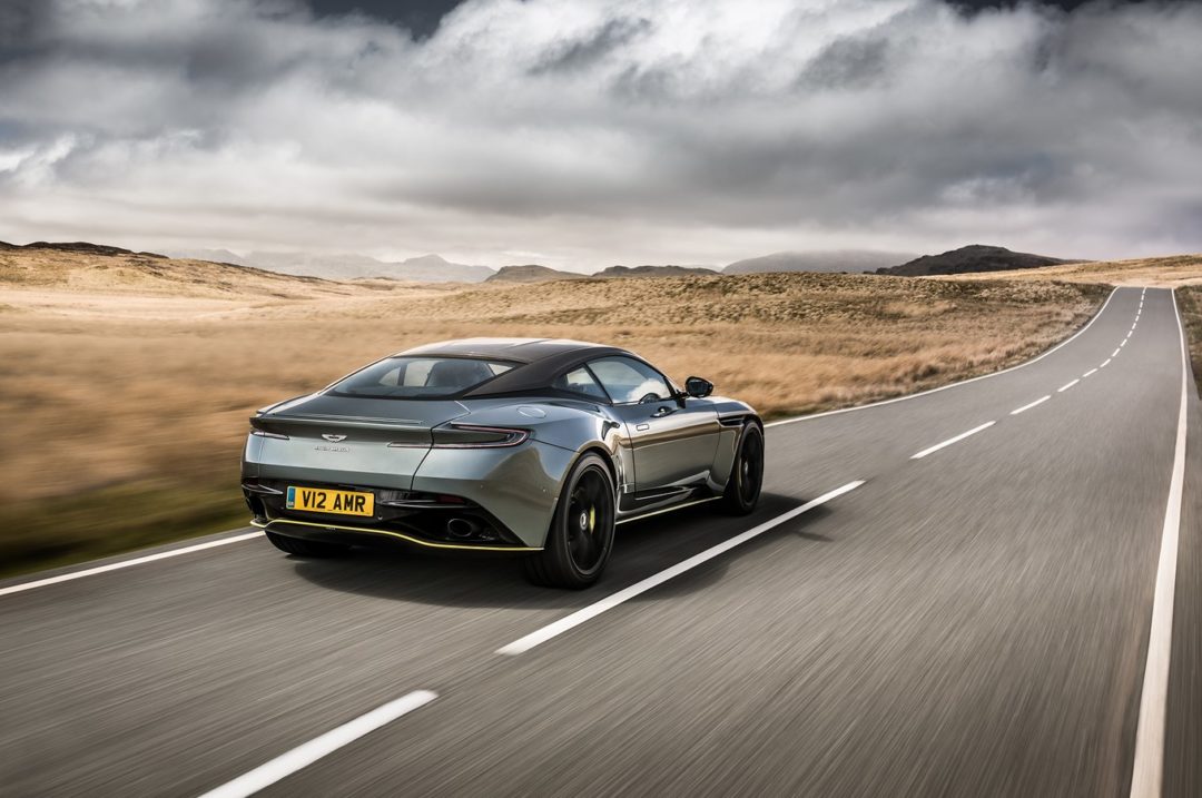 Aston Martin DB11 AMR V12