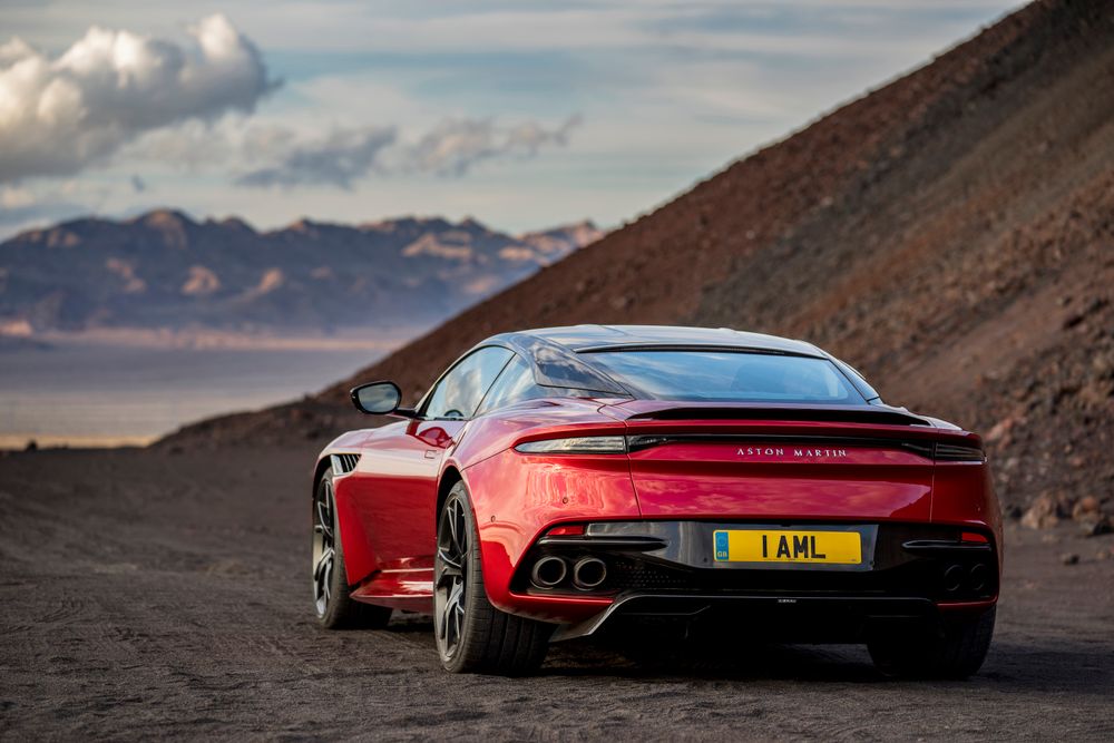 DBS Superleggera Arrière