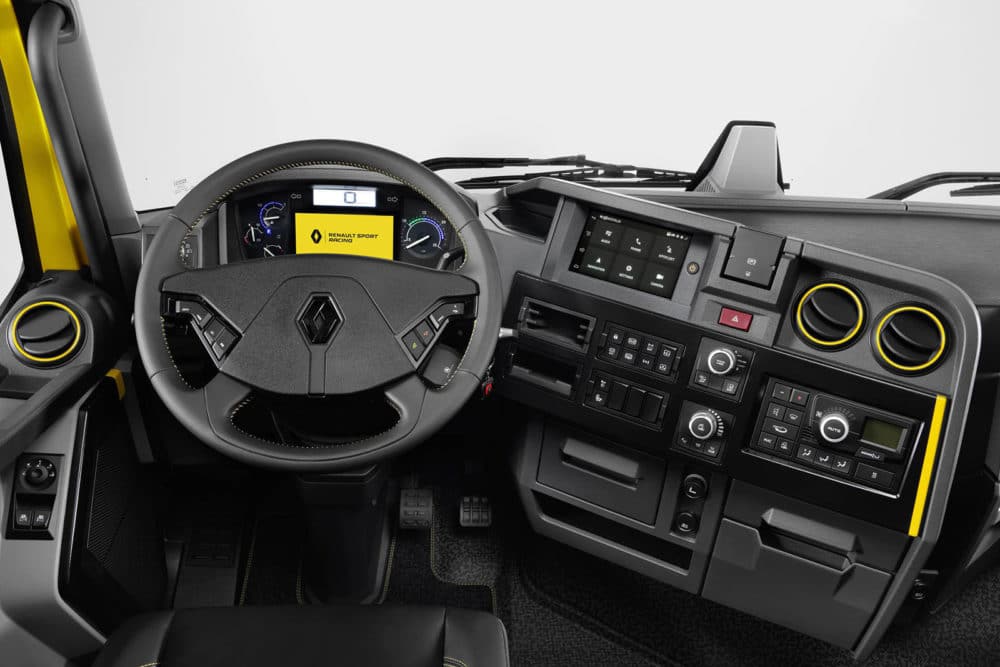 Intérieur du Renault Trucks T High RS Racing