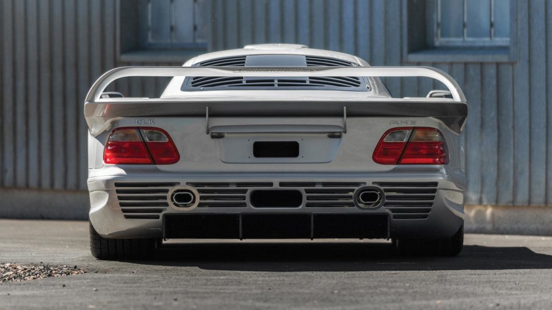 Arrière de la Mercedes CLK GTR