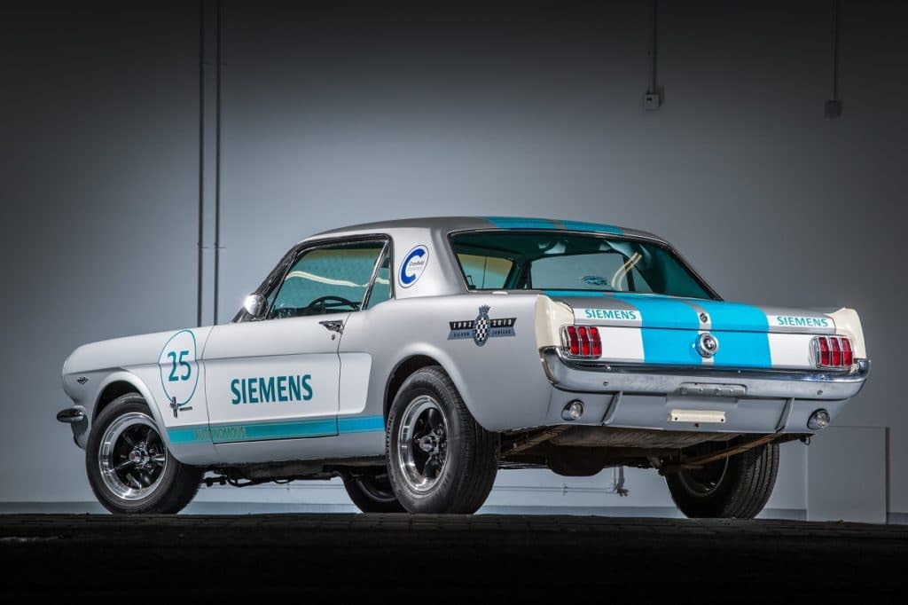 Siemens a Goodwood avec une Mustang 1965