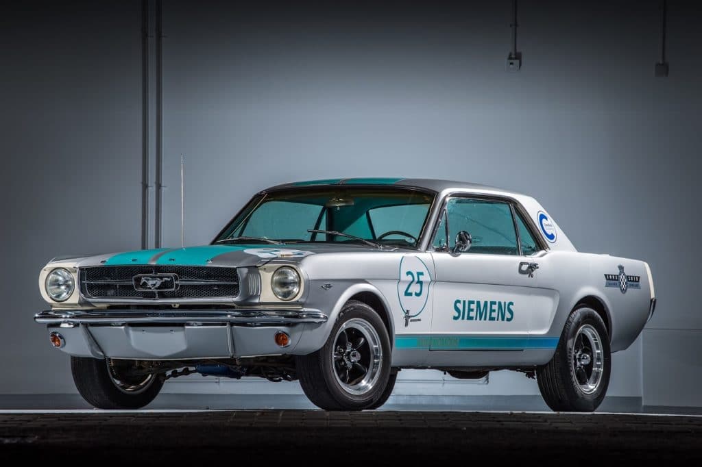 Ford Mustang 1965 autonome de Siemens