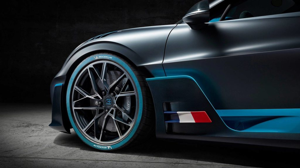 Jantes et pneus Michelin de la Bugatti Divo