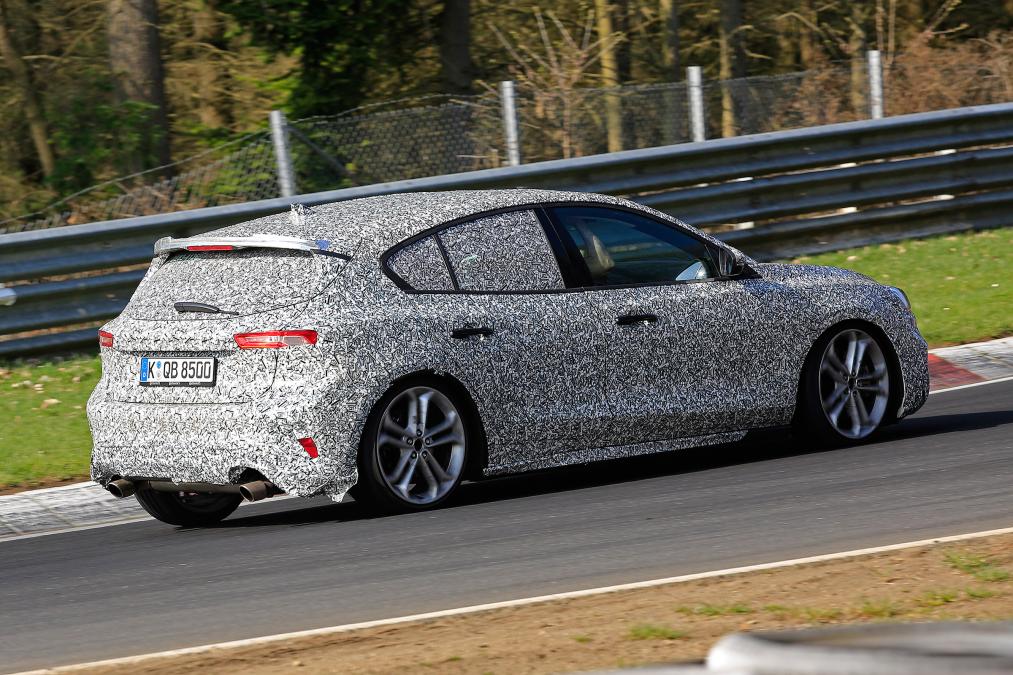 Arrière de la Ford Focus ST (2019)