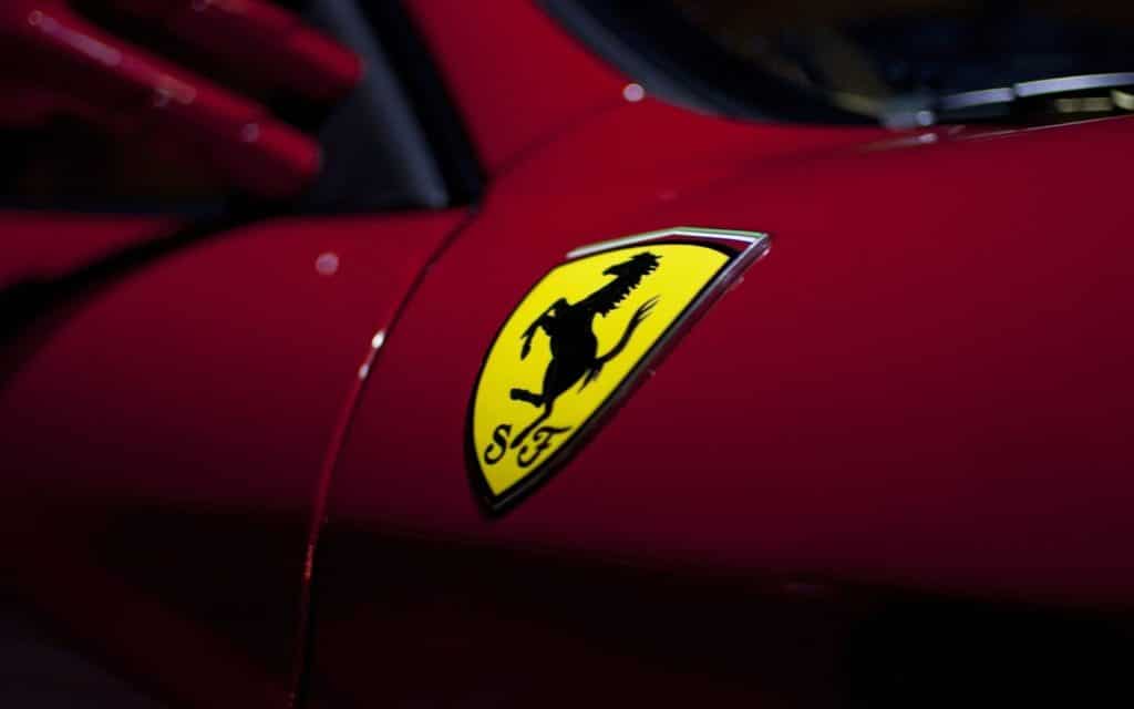 Ferrari hybride SUV 2022