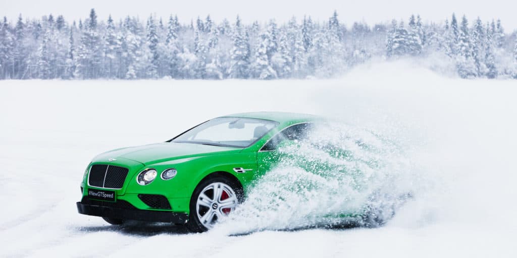 Bentley frozen lake Pneu hiver