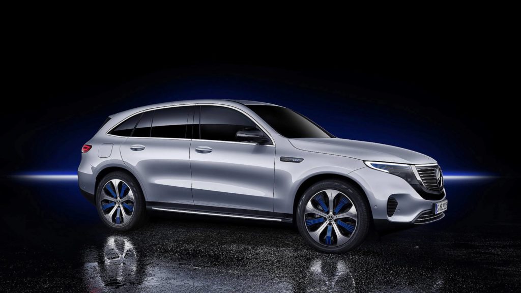 Mercedes Benz EQC de profil