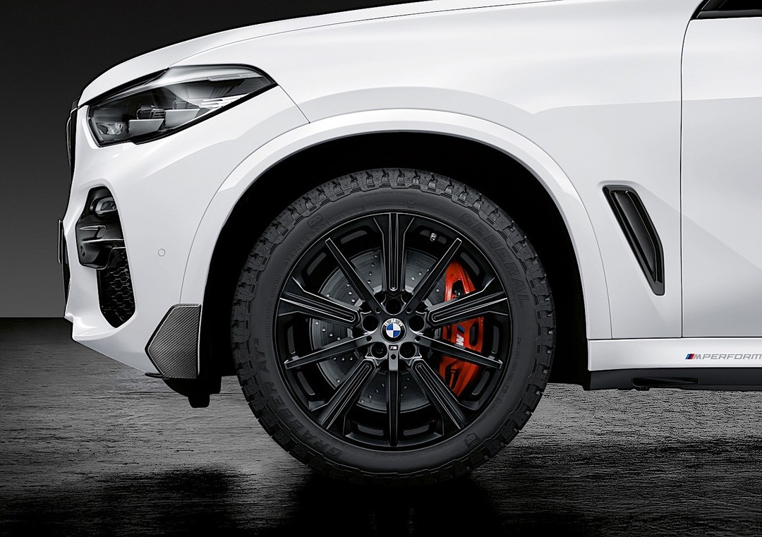 2019 BMW X5 M Performance (6)