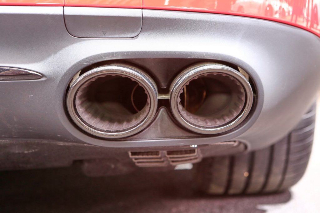 AMG GT 43 fausses sorties d'échappements Mondial de l'Auto Paris