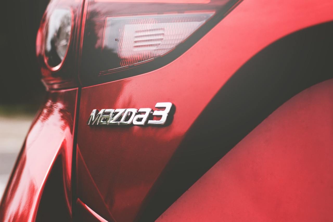 Mazda 3 Logo