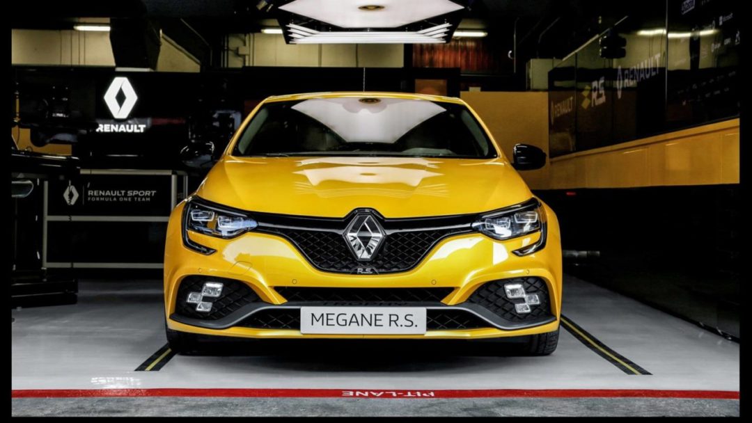 Face avant de la Renault Mégane RS Trophy 300