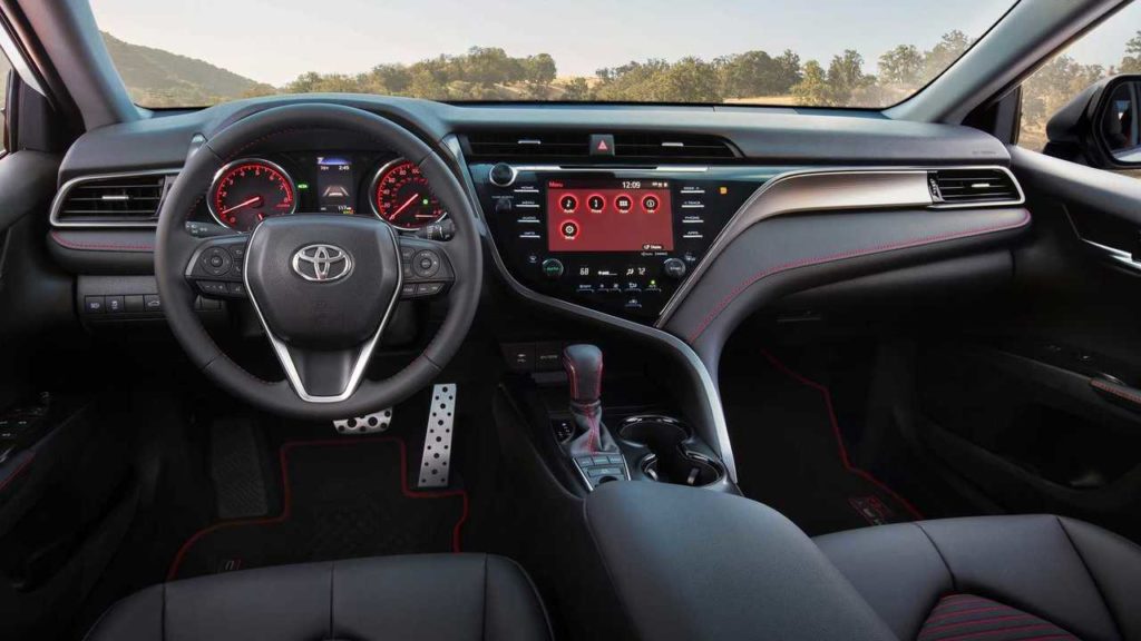 Toyota Camry TRD 2019