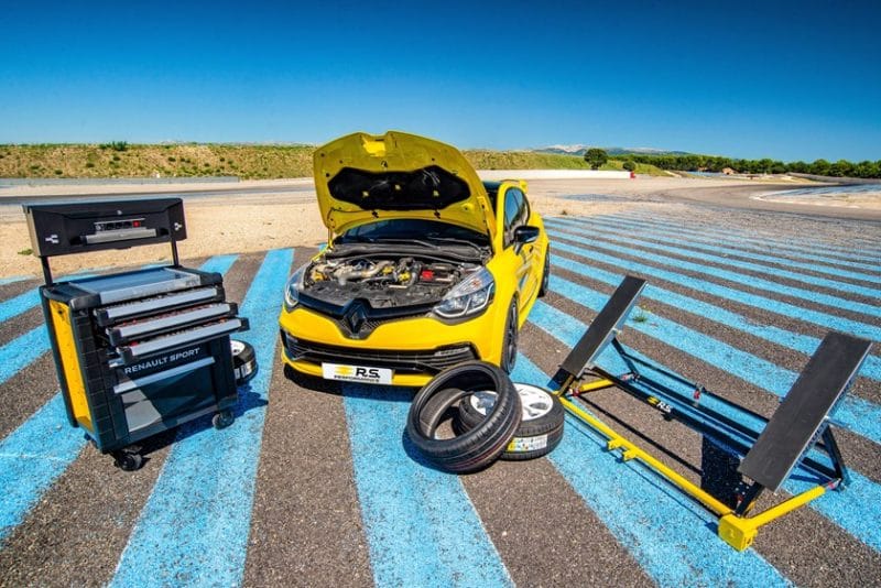 Gamme produits dérivés Renault sport Gamme Accessoires RS Performance