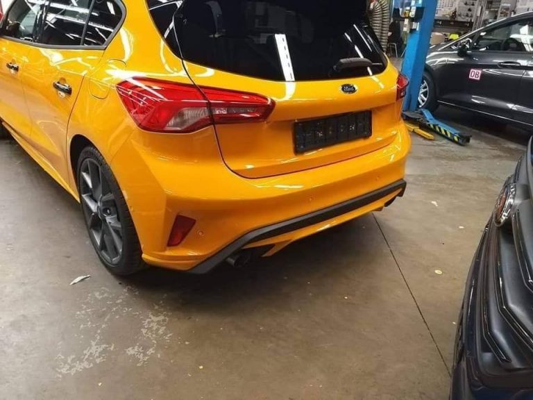 Ford Focus ST (2019) sans camouflage