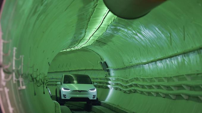 Tunnel Tesla pour éviter les embouteillages