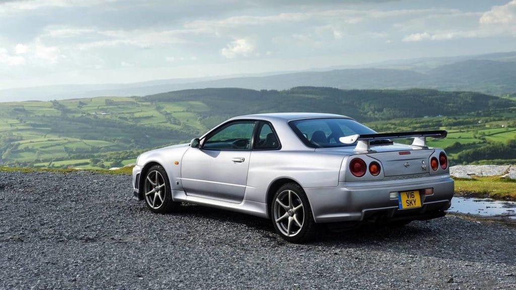 Nissan relance la production de pièces pour la Skyline R33 et R34