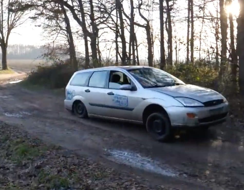 Voiture sans amortisseur