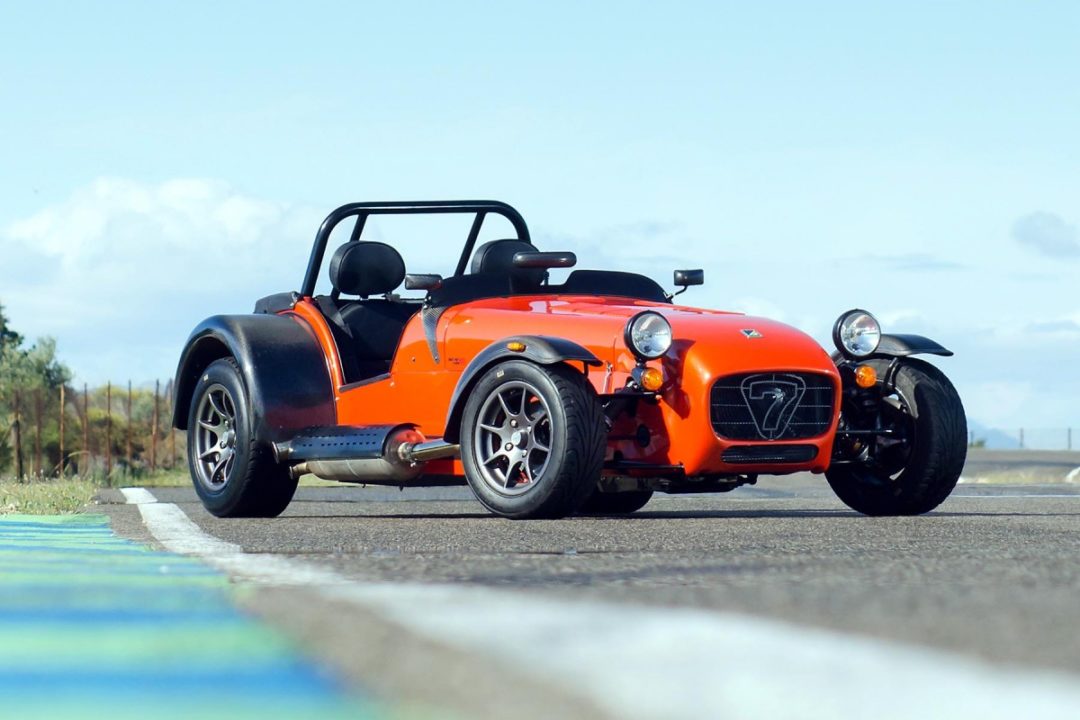 Caterham Seven 485 vs Toyota Supra