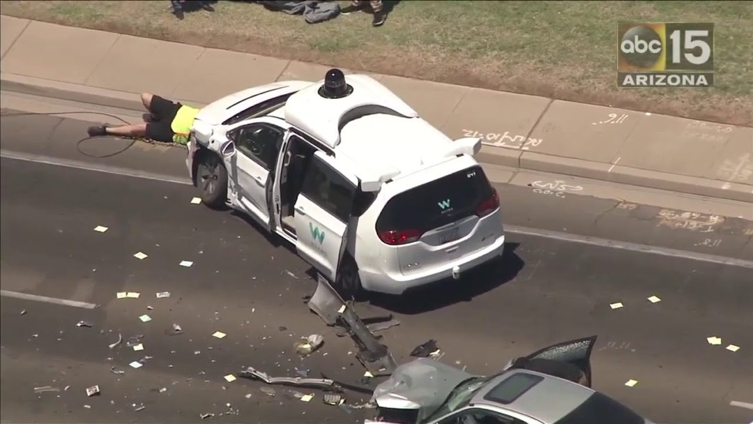 Crash d'une voiture autonome Waymo en Arizona en mai 2018