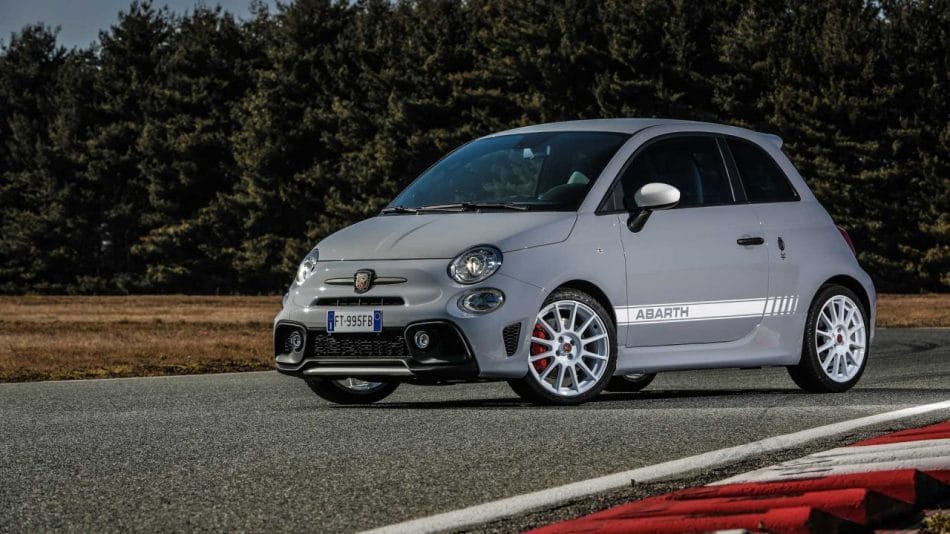 Fonds d'écran auto : Abarth 595 esseesse