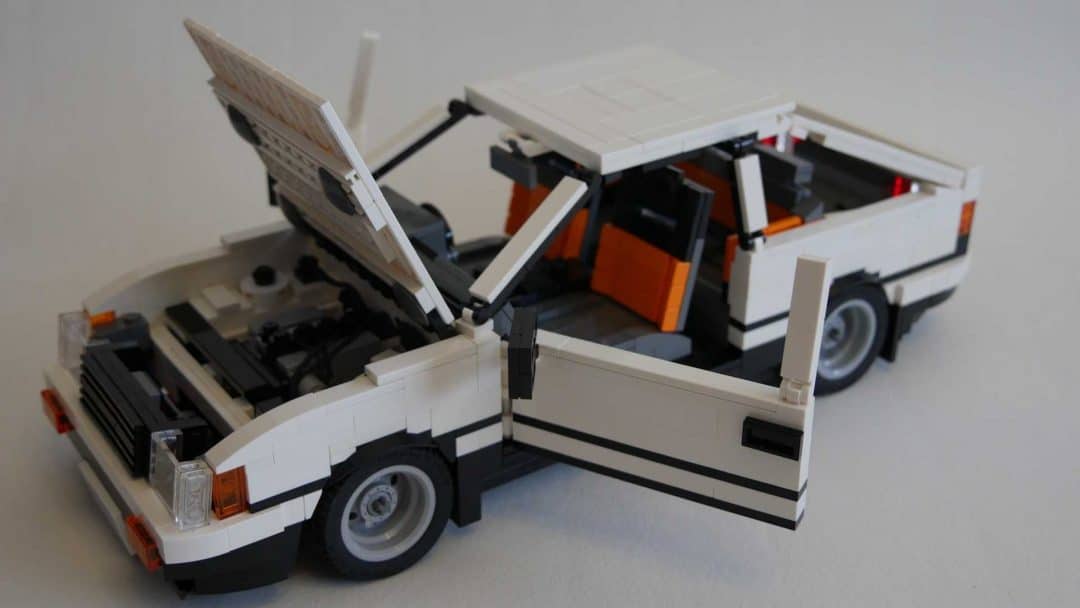 Toyota AE86 Trueno Lego ouverte