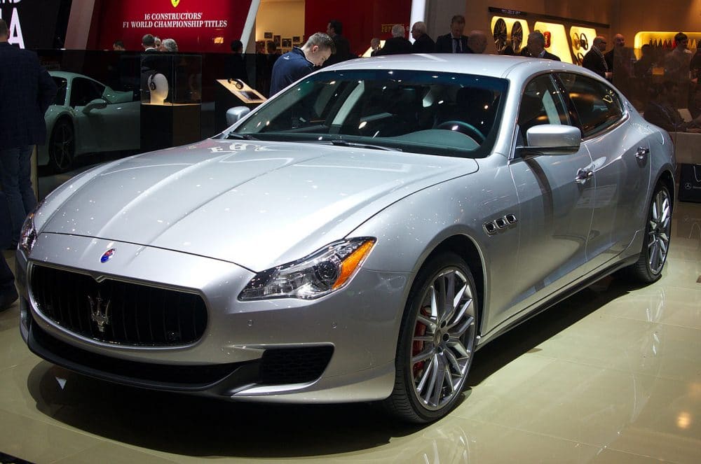 Supercars - Maserati Quattroporte