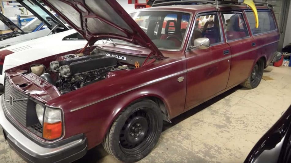 Volvo 245 Swap Lamborghini