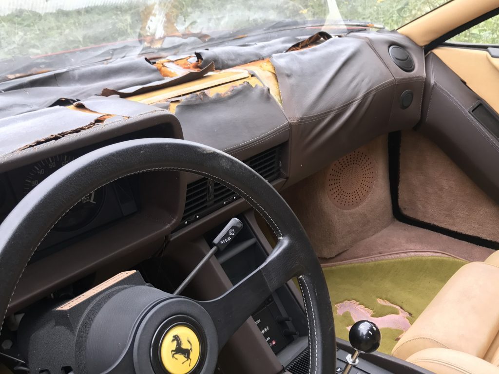 11 Ferrari abandonnées