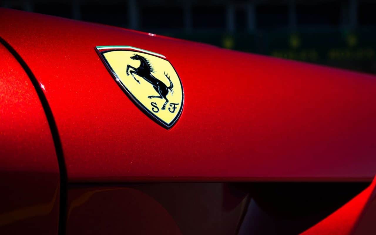 Ferrari hybride de 1000 chevaux