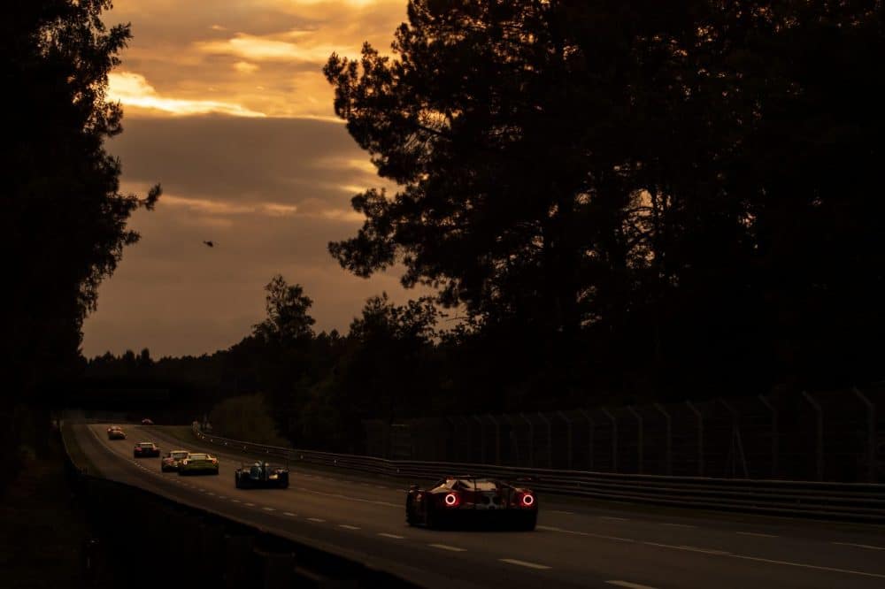 Les 24 heures du Mans la nuit