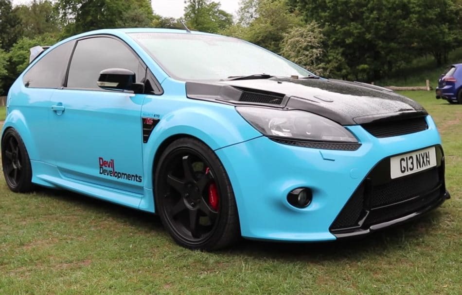 900 Ford Focus RS