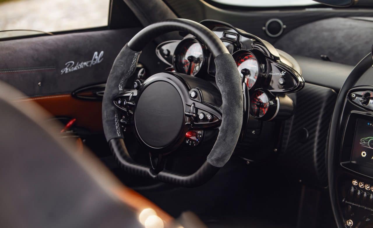 Volant de la Nouvelle Pagani Huayra Roadster BC