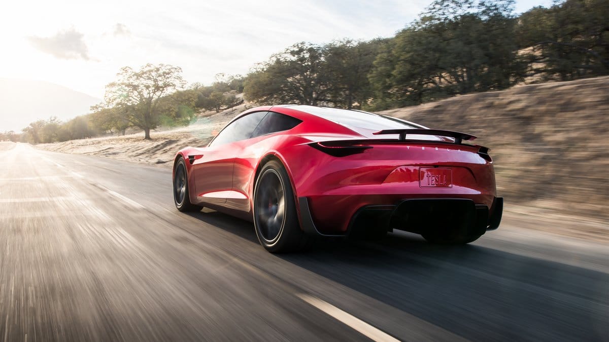 Tesla Roadster : réacteurs de fusée situés derrière la plaque d’immatriculation