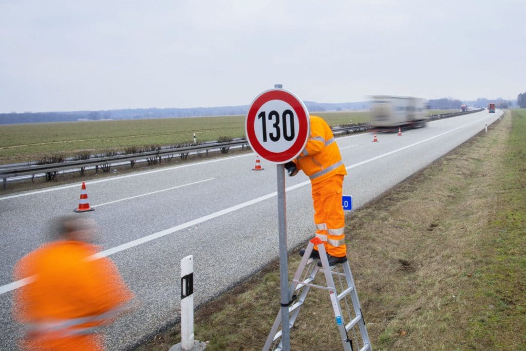 Autobahn bientôt limité à 130 km/h.