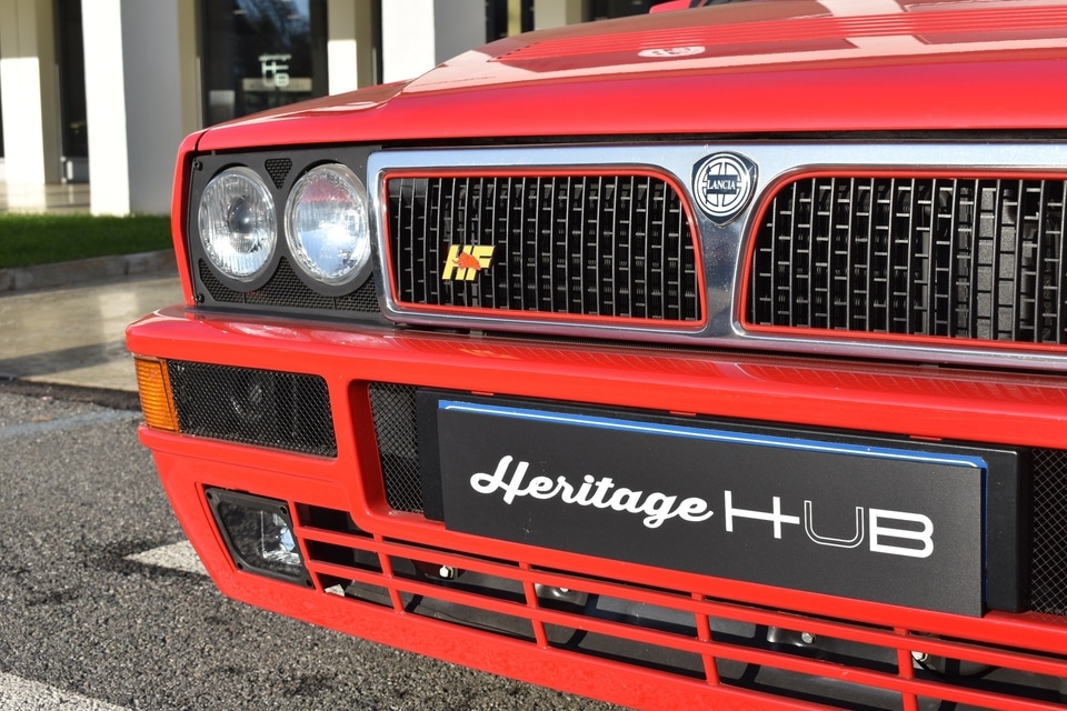 Mopar et FCA Héritage s'associent pour recréer les pare-chocs de la Lancia Delta Integrale