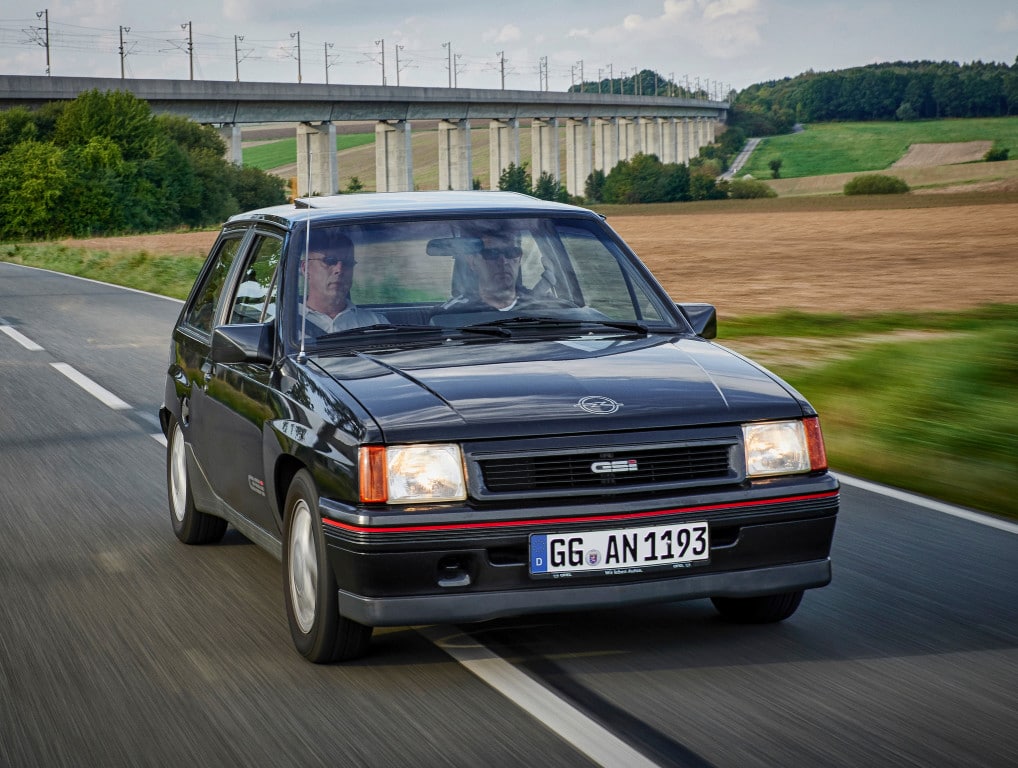 Opel Corsa GSI (A) noire