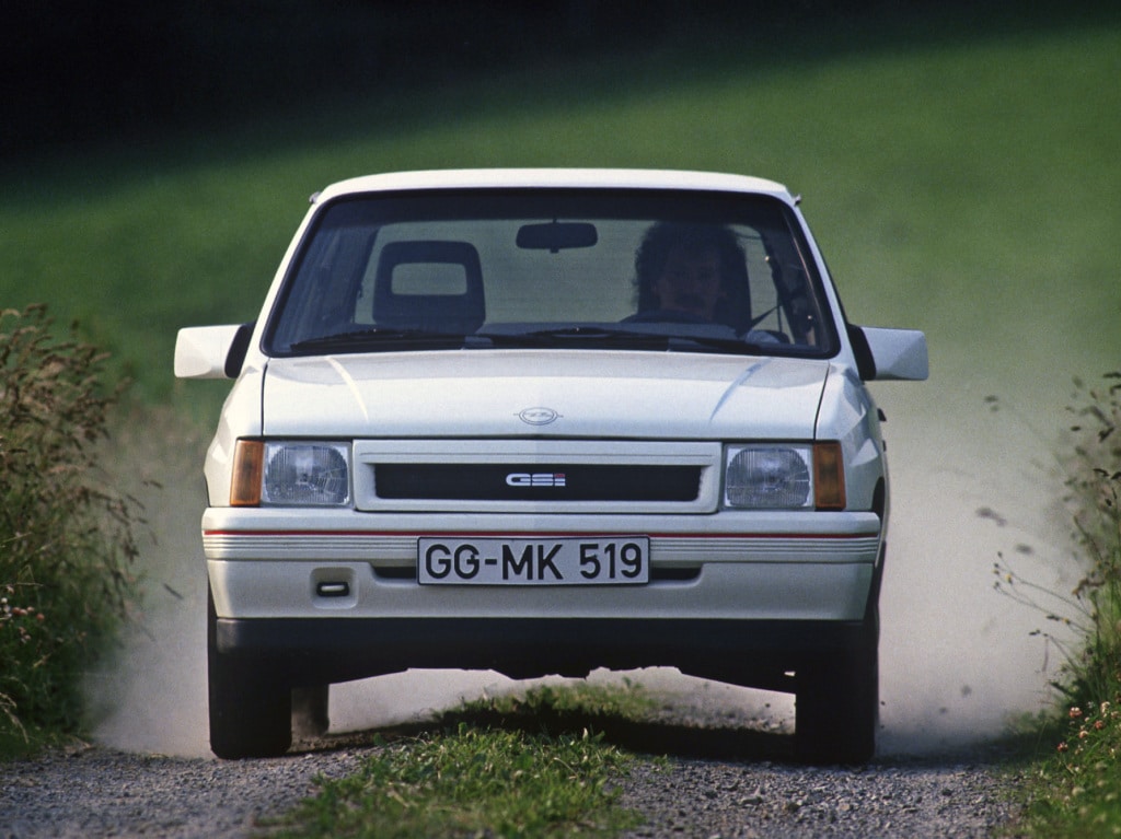 Opel Corsa GSI (A) blanche