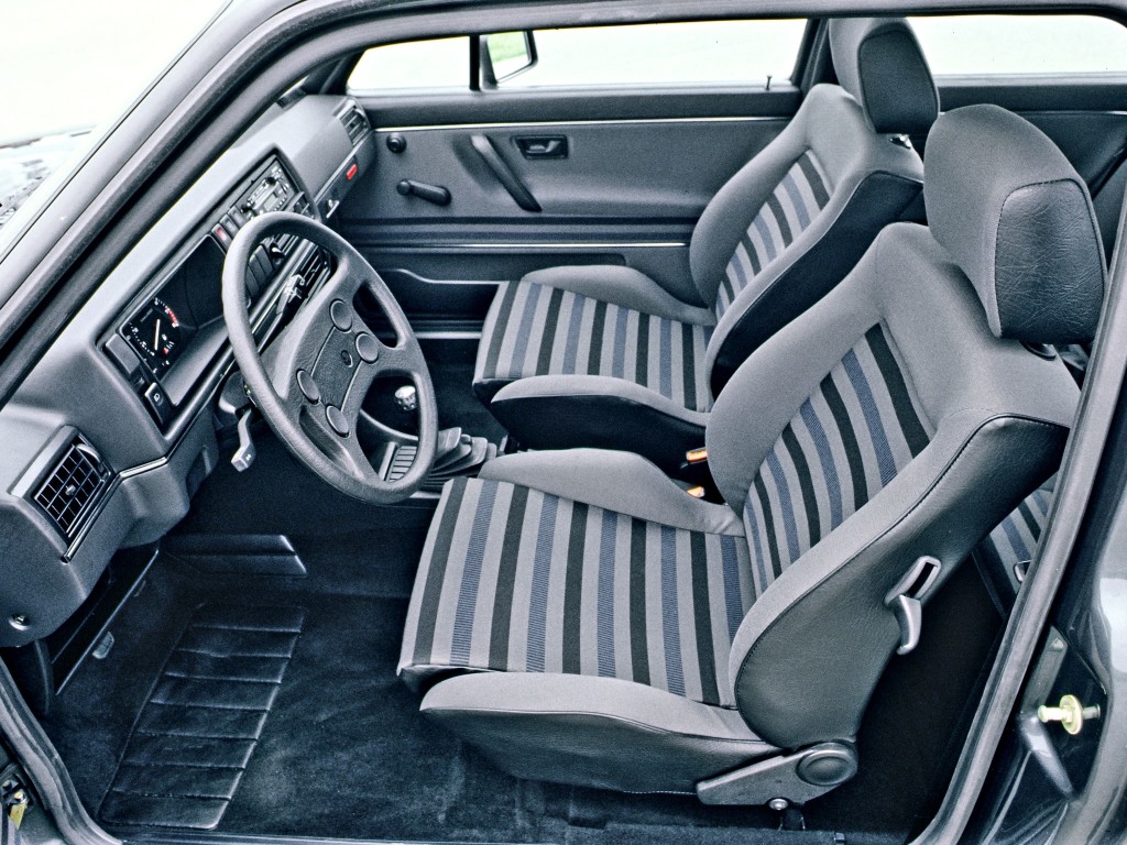 Intérieur Volkswagen Golf 2 GTI 16S