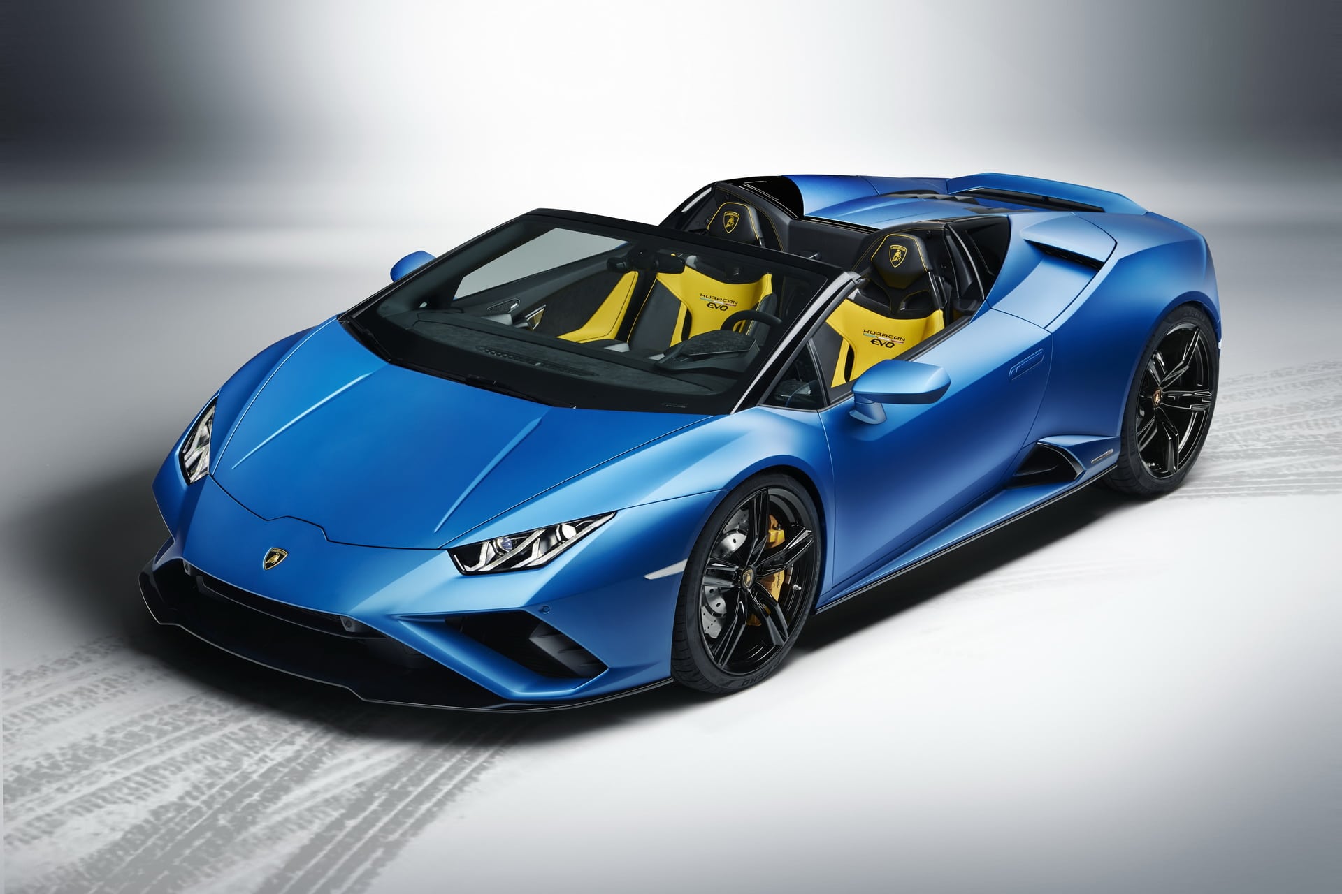 Lamborghini dévoile l'Huracan Evo RWD Spyder