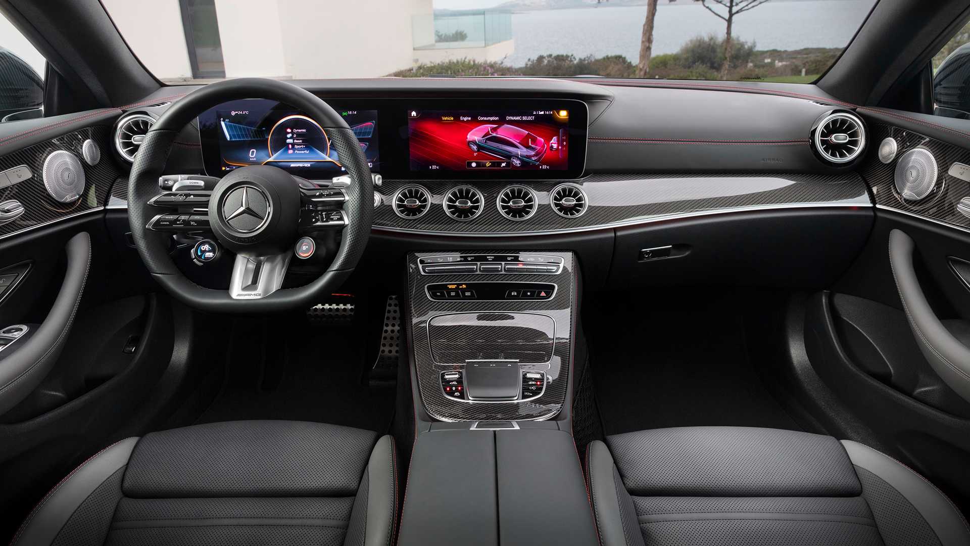 Intérieur de la Classe E 53 AMG restylée (2020)