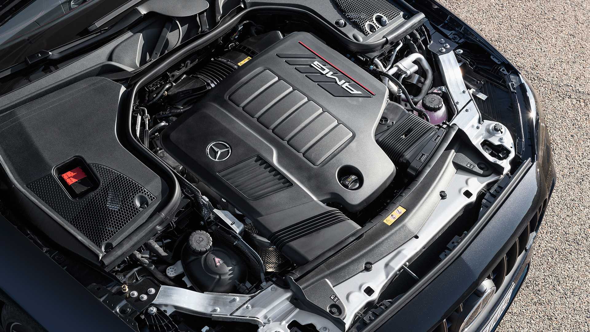 Moteur 6 cylindres hybride de la Classe E 53 AMG restylée (2020)